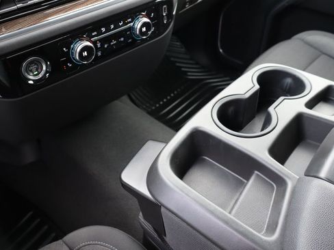 Used 2022 GMC Sierra 1500 Elevation image 24