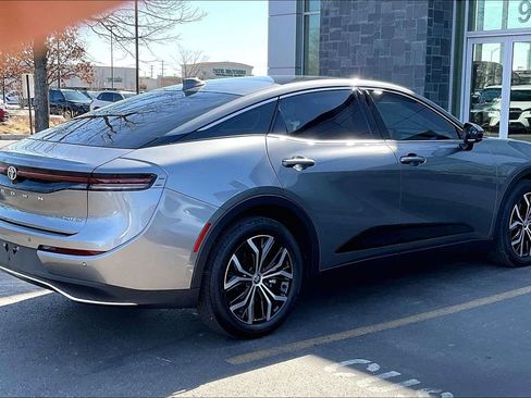 Used 2023 Toyota Crown Limited image 16