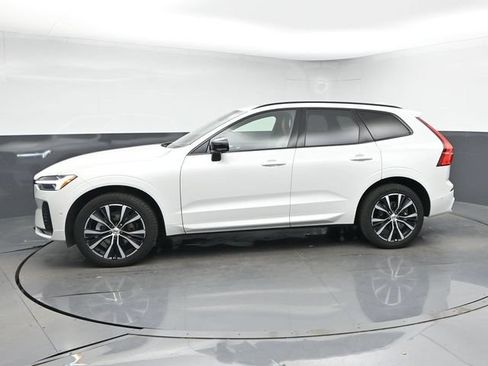 Used 2024 Volvo XC60 B5 Ultimate w/ Protection Package Premier AWD/4WD image 4