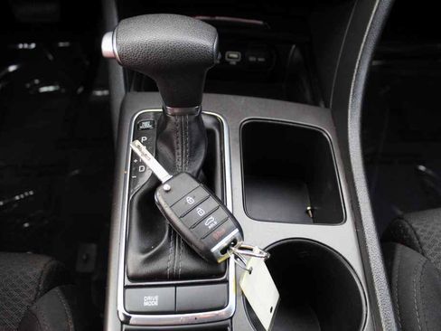 Used 2017 Kia Optima LX FWD image 23
