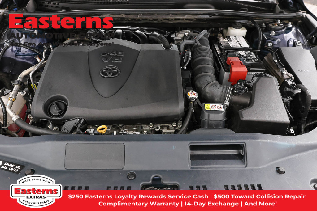 Used 2022 Toyota Avalon XLE w/ Moonroof Package FWD image 8