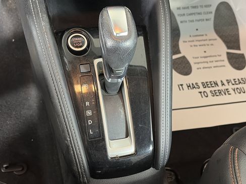 Used 2020 Nissan Kicks SR w/ SR Premium Package image 27