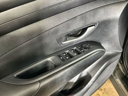 Used 2025 Hyundai Tucson SEL FWD image 14