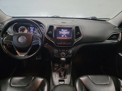 Used 2020 Jeep Cherokee Latitude Plus w/ Cold Weather Group AWD/4WD image 15