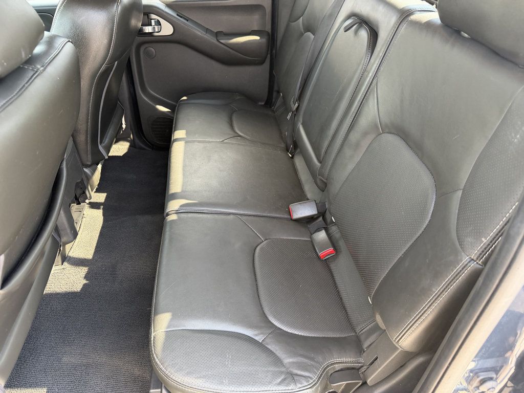 Used 2021 Nissan Frontier PRO-4X w/ Pro-4x Utility Package AWD/4WD image 25