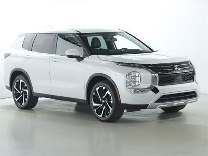 Used 2024 Mitsubishi Outlander SE