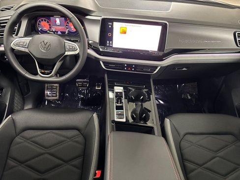 New 2026 Volkswagen Atlas Peak Edition AWD/4WD image 12