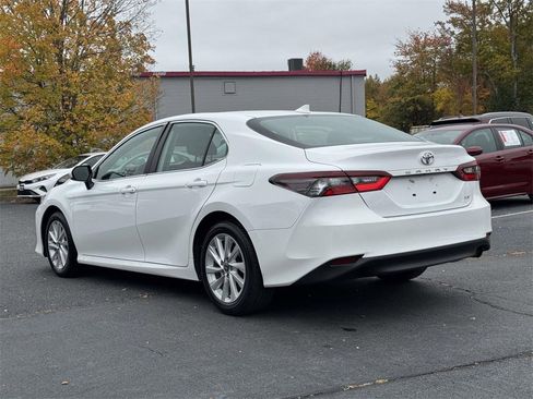 Used 2024 Toyota Camry LE image 22