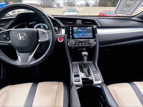 Used 2016 Honda Civic Touring image 16
