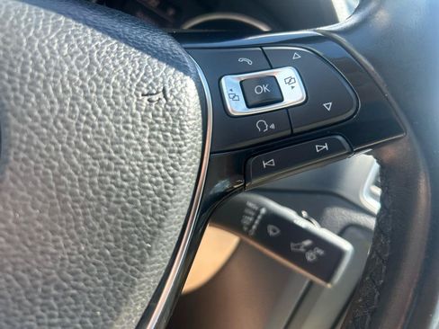Used 2017 Volkswagen Jetta SE FWD image 19