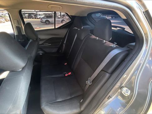 Used 2024 Nissan Kicks S image 18