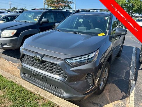 Used 2023 Toyota RAV4 XLE w/ Convenience Package FWD image 11