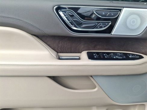Certified 2023 Lincoln Navigator L Reserve image 11