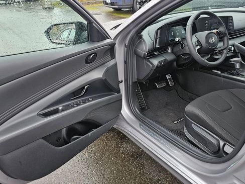 New 2026 Hyundai Elantra Sport image 17