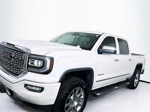 Used 2018 GMC Sierra 1500 Denali image 2
