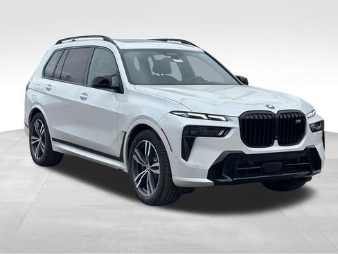 New 2026 BMW X7 M60i image 1