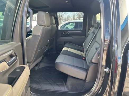 Used 2024 Chevrolet Silverado 2500 ZR2 image 14