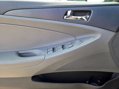 Used 2011 Hyundai Sonata GLS w/ Popular Equipment Pkg 2 FWD image 19