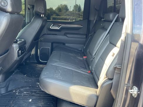 Used 2022 GMC Sierra 1500 Elevation w/ Elevation Premium Package AWD/4WD image 14