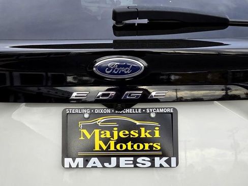 Used 2022 Ford Edge SEL w/ Convenience Package image 11