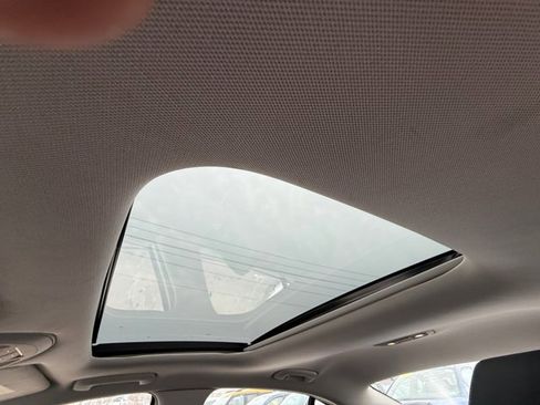 Used 2019 Genesis G70 2.0T Advanced w/ Elite Package image 26