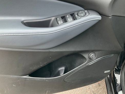 Used 2022 Buick Enclave Essence w/ Experience Buick Package image 18