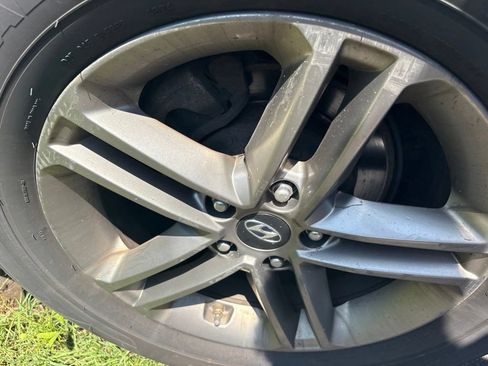 Used 2018 Hyundai Santa Fe Sport AWD/4WD image 14