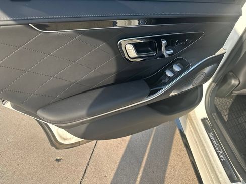 Used 2023 Mercedes-Benz S 580 4MATIC Sedan image 25