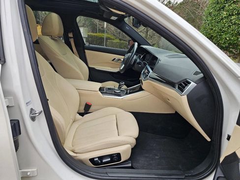 Used 2021 BMW 330i xDrive Sedan w/ Convenience Package image 33