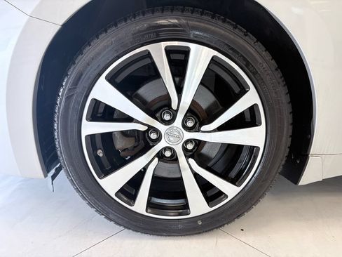 Used 2018 Nissan Maxima Platinum FWD image 42