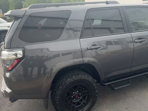 Used 2023 Toyota 4Runner TRD Off-Road Premium w/ Moonroof Package AWD/4WD image 17