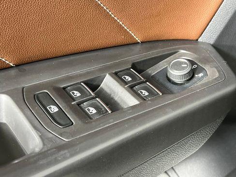 Used 2022 Volkswagen Atlas SE image 22