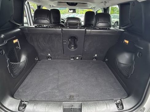 Used 2016 Jeep Renegade Limited AWD/4WD image 29