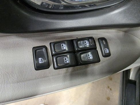 Used 2005 Chevrolet TrailBlazer EXT 4WD w/ LS Preferred Equipment Group image 26