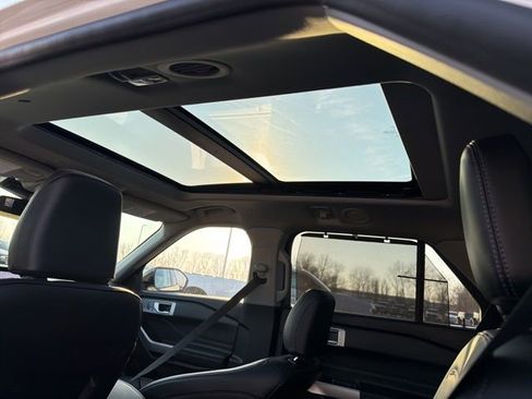 Certified 2022 Ford Explorer Limited image 21