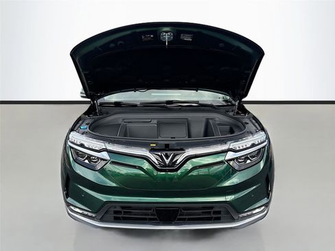 New 2025 VinFast VF 8 Eco image 33