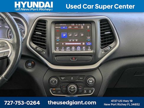 Used 2015 Jeep Cherokee Limited w/ Luxury Group FWD image 21