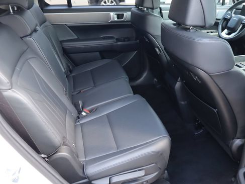 Used 2026 Hyundai Santa Fe SEL AWD/4WD image 18