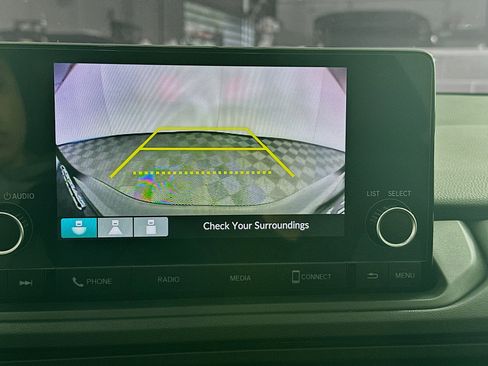 Used 2023 Honda Accord EX image 19