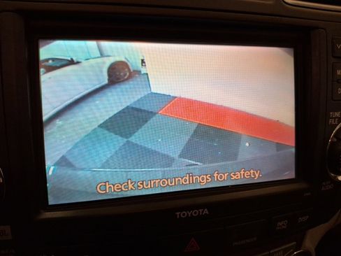 Used 2012 Toyota Highlander Limited image 23