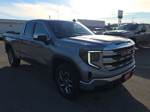 New 2026 GMC Sierra 1500 SLE w/ Preferred Package image 2