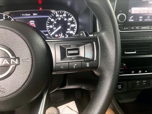 Used 2024 Nissan Rogue SV image 23