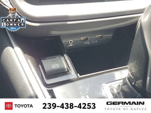 Used 2022 Subaru Legacy Limited AWD/4WD image 32