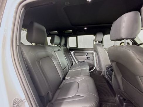 Used 2025 Land Rover Defender 110 S AWD/4WD image 29