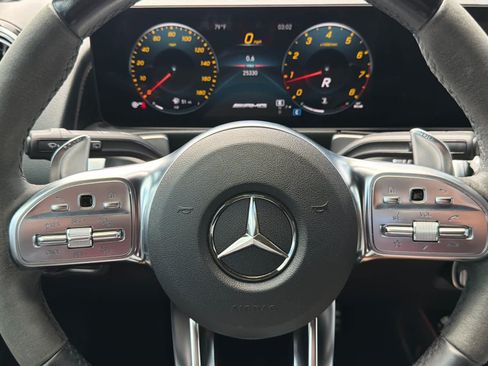 Used 2023 Mercedes-Benz GLB 35 AMG 4MATIC image 23