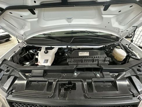 Used 2024 GMC Savana 2500 w/ Driver Convenience Package image 17