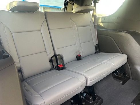Used 2023 Chevrolet Tahoe LT w/ Luxury Package image 9