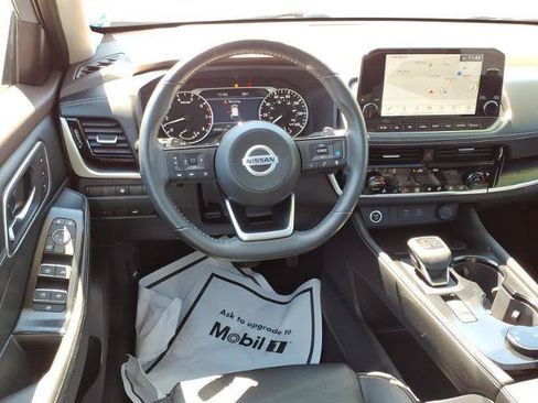 Used 2021 Nissan Rogue SL w/ Premium Package AWD/4WD image 12