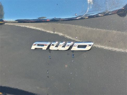 Used 2024 Ford Edge Titanium w/ Equipment Group 301A image 14