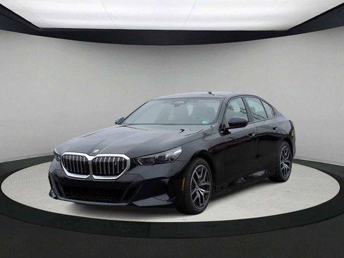 Used 2025 BMW i5 xDrive40 w/ M Sport Package image 4